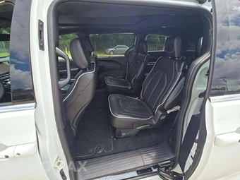 2026 Chrysler Pacifica Limited 121.6" WB – miniatura 10