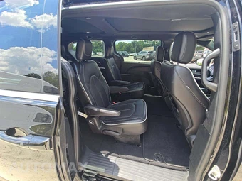2026 Chrysler Pacifica Limited 121.6" WB – miniatura 14