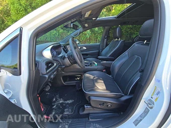 2026 Chrysler Pacifica Limited 121.6" WB – miniatura 3