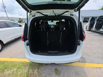 2026 Chrysler Pacifica Limited 121.6" WB - miniatura 15