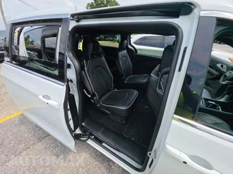 2026 Chrysler Pacifica Limited 121.6" WB - miniatura 17