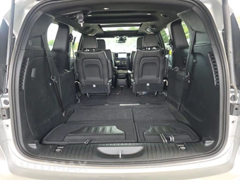 2026 Chrysler Pacifica Limited 121.6" WB - miniatura 17