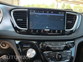 2026 Chrysler Pacifica Limited 121.6" WB – miniatura 11