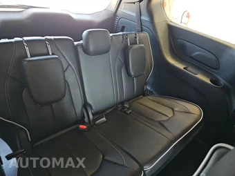 2026 Chrysler Pacifica Limited 121.6" WB – miniatura 14