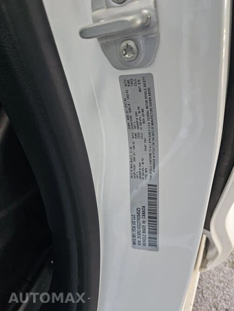 2026 Chrysler Pacifica Limited 121.6" WB – miniatura 15