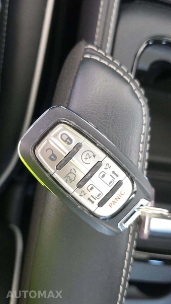 2026 Chrysler Pacifica Limited 121.6" WB – miniatura 22