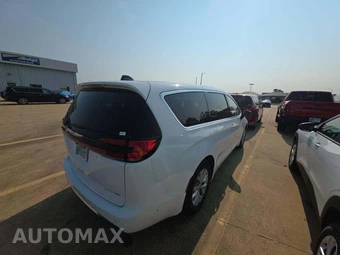 2026 Chrysler Pacifica Limited 121.6" WB - miniatura 3