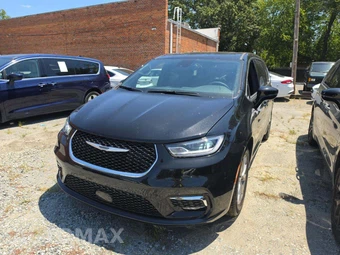 2026 Chrysler Pacifica Limited 121.6" WB