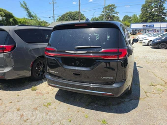 2026 Chrysler Pacifica Limited 121.6" WB - miniatura 3