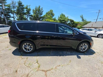 2026 Chrysler Pacifica Limited 121.6" WB - miniatura 4