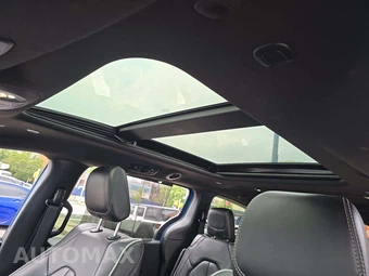 2026 Chrysler Pacifica Limited 121.6" WB – miniatura 11
