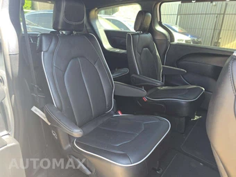 2026 Chrysler Pacifica Limited 121.6" WB – miniatura 17
