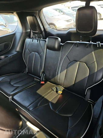 2026 Chrysler Pacifica Limited 121.6" WB – miniatura 14