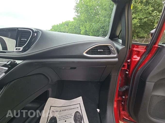 2026 Chrysler Pacifica Limited 121.6" WB – miniatura 17