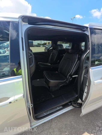 2026 Chrysler Pacifica Limited 121.6" WB – miniatura 10
