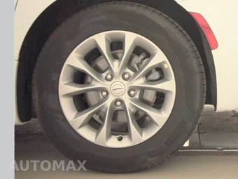 2026 Chrysler Pacifica Limited 121.6" WB – miniatura 12