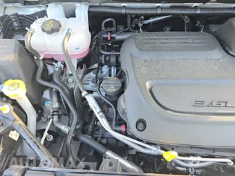 2026 Chrysler Pacifica Limited 121.6" WB – miniatura 26