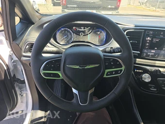 2026 Chrysler Pacifica Limited 121.6" WB - miniatura 10