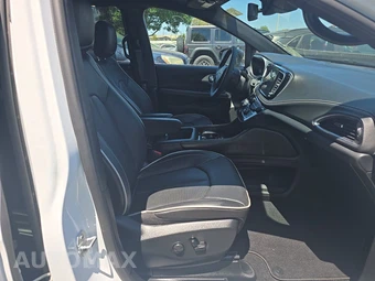 2026 Chrysler Pacifica Limited 121.6" WB - miniatura 8