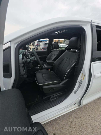 2026 Chrysler Pacifica Limited 121.6" WB - miniatura 3