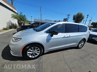 2026 Chrysler Pacifica Limited 121.6" WB