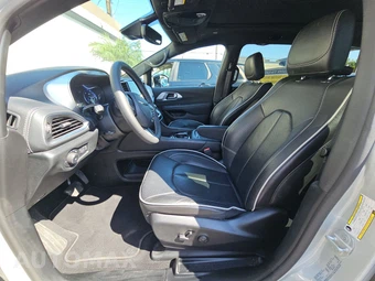 2026 Chrysler Pacifica Limited 121.6" WB – miniatura 7