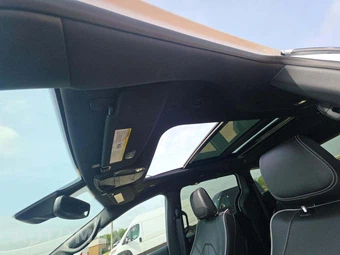 2026 Chrysler Pacifica Limited 121.6" WB – miniatura 8