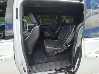2026 Chrysler Pacifica Limited 121.6" WB – miniatura 10