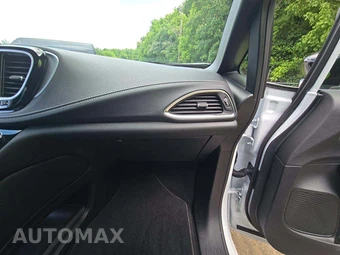 2026 Chrysler Pacifica Limited 121.6" WB – miniatura 17