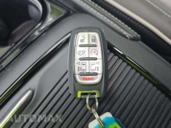 2026 Chrysler Pacifica Limited 121.6" WB – miniatura 5
