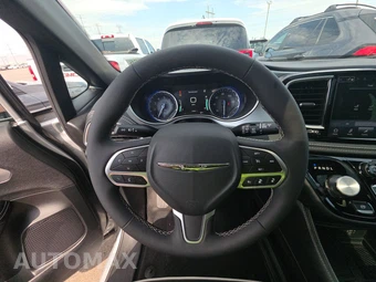 2026 Chrysler Pacifica Limited 121.6" WB - miniatura 10