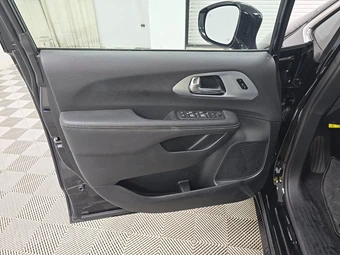 2026 Chrysler Pacifica Limited 121.6" WB - miniatura 9