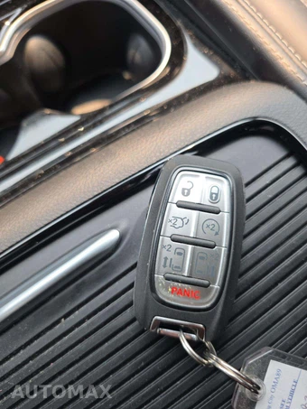 2026 Chrysler Pacifica Limited 121.6" WB - miniatura 5