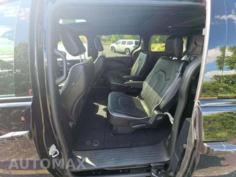 2026 Chrysler Pacifica Limited 121.6" WB – miniatura 10
