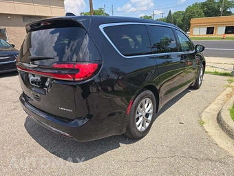 2026 Chrysler Pacifica Limited 121.6" WB – miniatura 3