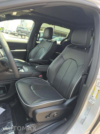 2026 Chrysler Pacifica Limited 121.6" WB – miniatura 6