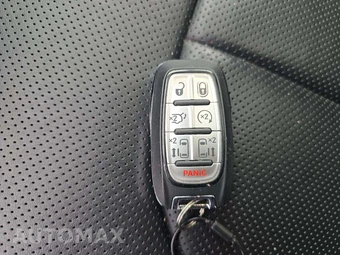 2026 Chrysler Pacifica Limited 121.6" WB - miniatura 8