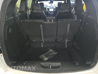 2026 Chrysler Pacifica Limited 121.6" WB – miniatura 17