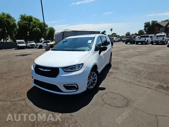 2026 Chrysler Pacifica Limited 121.6" WB