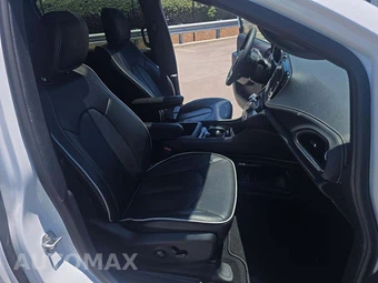 2026 Chrysler Pacifica Limited 121.6" WB – miniatura 16
