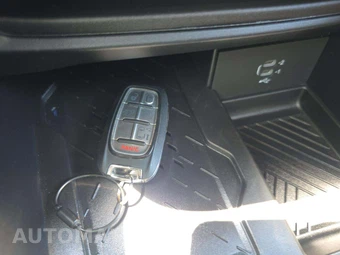 2026 Chrysler Pacifica Limited 121.6" WB - miniatura 8