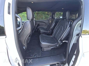 2026 Chrysler Pacifica Limited 121.6" WB – miniatura 10