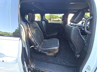 2026 Chrysler Pacifica Limited 121.6" WB – miniatura 14