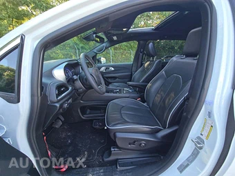 2026 Chrysler Pacifica Limited 121.6" WB – miniatura 3