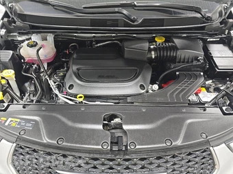 2026 Chrysler Pacifica Limited 121.6" WB - miniatura 16