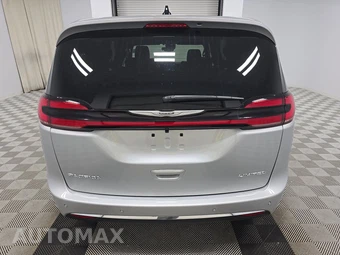 2026 Chrysler Pacifica Limited 121.6" WB - miniatura 5