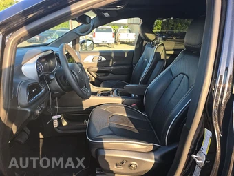 2026 Chrysler Pacifica Limited 121.6" WB – miniatura 13
