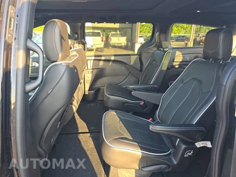 2026 Chrysler Pacifica Limited 121.6" WB – miniatura 19