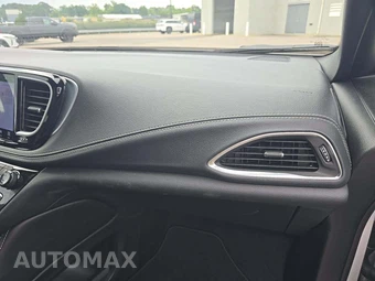 2026 Chrysler Pacifica Limited 121.6" WB – miniatura 17