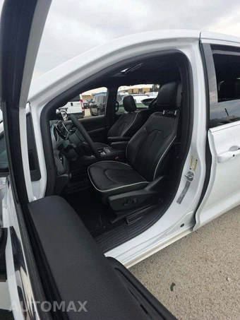 2026 Chrysler Pacifica Limited 121.6" WB - miniatura 3